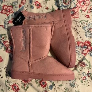 NWT bebe Blush boots, Size 4